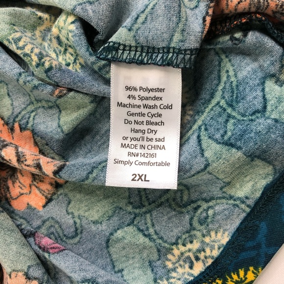 LuLaRoe Randy Raglan T-shirt - Picture 6 of 7